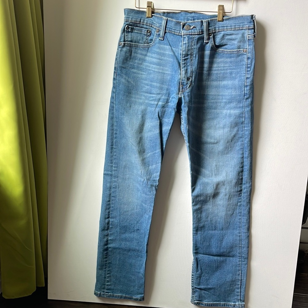 Levi’s Strauss & Co. Men’s Slim Straight Denim Jeans | W32L30